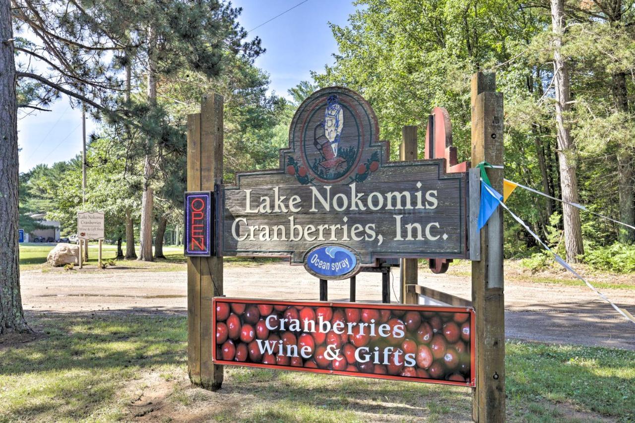 Simple Cranberry And Wine Farm Home With Fire Pit! Eagle River Εξωτερικό φωτογραφία